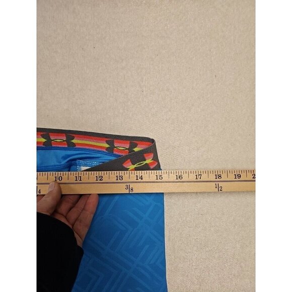 Under Armour Women's Large Blue Strike Zone Padded Shorts EUC - Picture 2 of 5